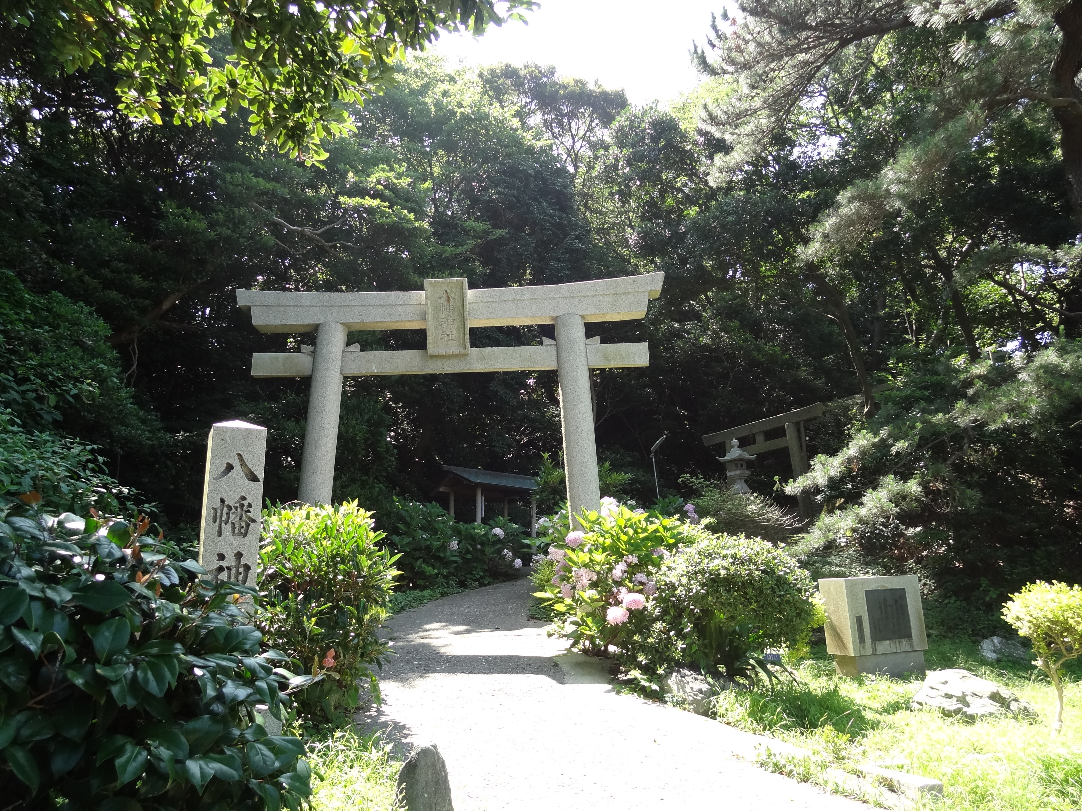柿本人麻呂の歌碑